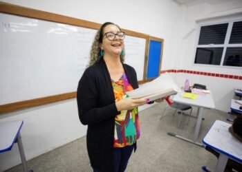 SEC divulga edital de inscrições para curso de gestão escolar para unidades da rede estadual