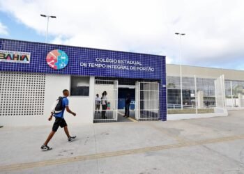 Em Lauro de Freitas, Governo do Estado entrega a 30ª escola de tempo integral do ano