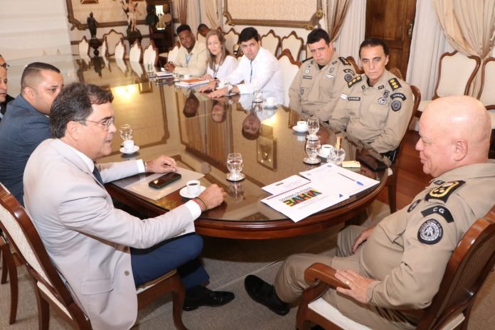 SDE se reúne com comando da PM para discutir segurança na Ceasa SDE se reúne com comando da PM para discutir segurança na Ceasa