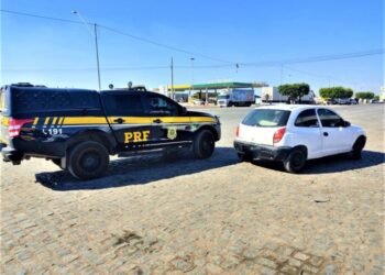 PRF recupera veículo furtado há quase 10 anos na Bahia