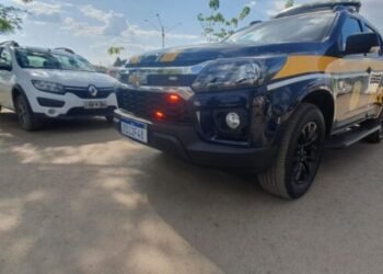 PRF recupera mais dois veículos na Bahia
