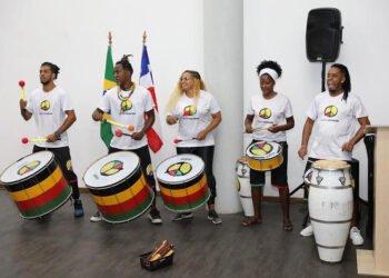 TV Pelourinho e Olodum apresentam o espetáculo Dois do sete, no auditório da SEC