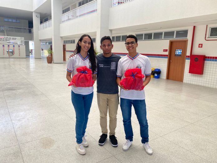 Estudantes de Aporá conquistam medalhas na Olimpíada Brasileira de Biotecnologia 2023 Estudantes de Aporá conquistam medalhas na Olimpíada Brasileira de Biotecnologia 2023