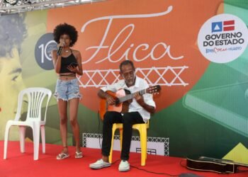 Estudantes da rede estadual participam de festas e feiras literárias em Cachoeira, Salvador e Pintadas