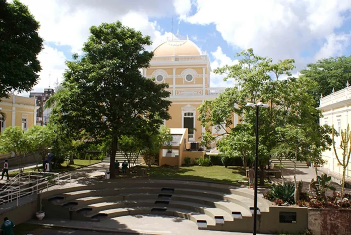 oficinas-artisticas-uefs-cuca-feira-bahia_201912113423304-ScaleDownProportional