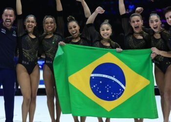 Ginástica Artística: Brasil é prata na disputa de equipes femininas