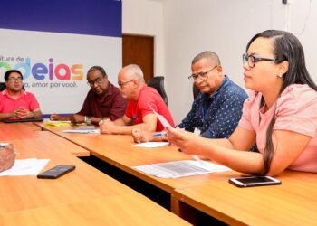 Grupo de trabalho “Nova Feira” define plano de ação para orientação, e notificação de feirantes e cronograma de obras – Prefeitura Municipal de Candeias.