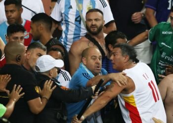 Torcedores entram em confronto antes de Brasil e Argentina