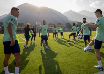 Eliminatórias: Diniz esboça equipe para jogo contra a Colômbia