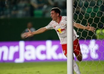 Bragantino supera Goiás e assume a 3ª posição do Brasileiro