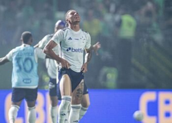 Cruzeiro supera Goiás e ganha fôlego na lua contra o rebaixamento