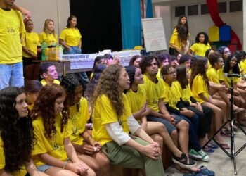 Projeto na Rocinha estimula debate sobre suicídio entre jovens