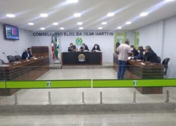 R. do Jacuípe: Vereador ofende prefeito, acusa e depois recua; colega foi duro no contra-ataque