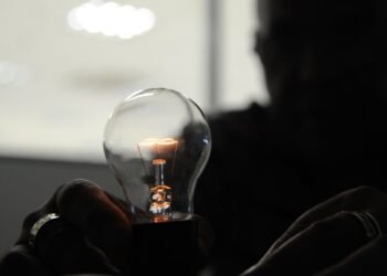 Luz para Todos levou energia para 18 milhões de pessoas em 20 anos