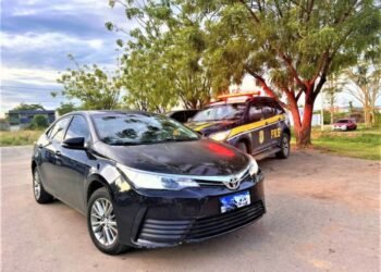 PRF prende motociclista embriagado e também recupera veículo roubado na Bahia