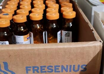 Unidades de saúde em SP têm remédios vencidos e aparelhos quebrados