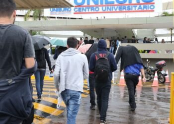 Enade: prazo para preencher questionário termina neste sábado