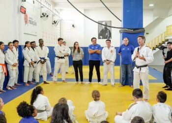 Projeto que revelou judoca Rafaela Silva lança unidade em São Paulo