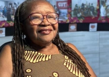 Creuza Oliveira recebe título da UFBA: “Pela luta das domésticas”