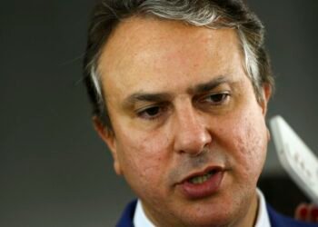 MEC descarta cancelamento do Enem após vazamento de provas