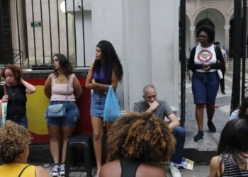 Participantes voltam aos locais de aplicação para 2ª prova do Enem