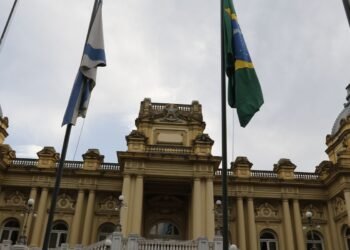 Governo do Rio começa a pagar piso da enfermagem a partir desta sexta