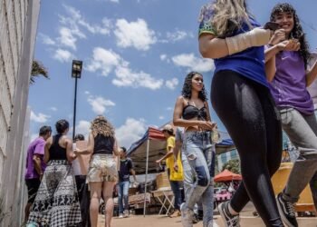 Um em cada três alunos inscritos não compareceu ao segundo dia do Enem
