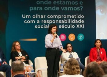 Ministra destaca ética como parte da formação médica de qualidade