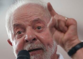 Lula comemora aprovação da reforma tributária