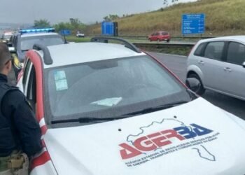 PRF e AGERBA intensificam fiscalização contra transporte clandestino