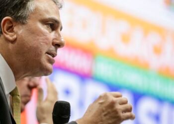 Ministério da Educação estuda fim dos cursos de licenciatura 100% EaD