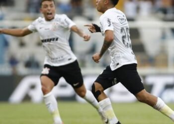 Corinthians supera Guarani nos pênaltis e segue vivo na Copinha