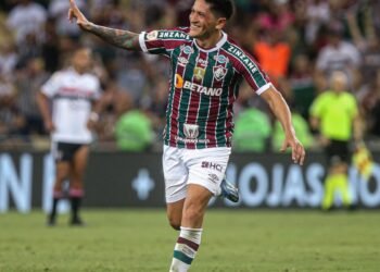 Cano é eleito Rei da América e Diniz o melhor técnico do continente