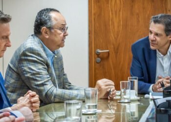 Governo cria grupo para discutir retomada de isenção a religiosos