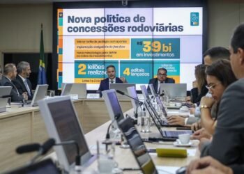 Governo deve investir de R$ 70 bi a R$ 80 bi em ferrovias e rodovias