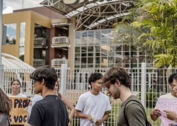 Saiba como funcionará o Programa Pé-de-Meia para estudantes