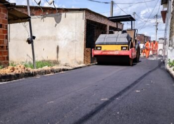 Programa “Mais Asfalto” contempla ruas da Sede e Distritos com pavimentação asfáltica – Prefeitura Municipal de Candeias.