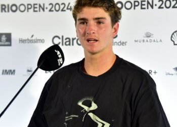 Campanha no Rio Open de tênis faz João Fonseca subir 313 posições