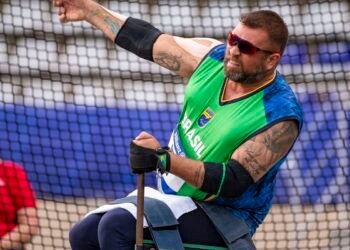 GP de Dubai: André Rocha conquista ouro no lançamento de peso