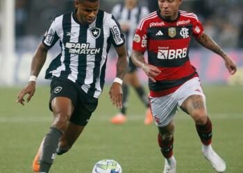 Campeonato Carioca: Flamengo e Botafogo medem forças no Maracanã