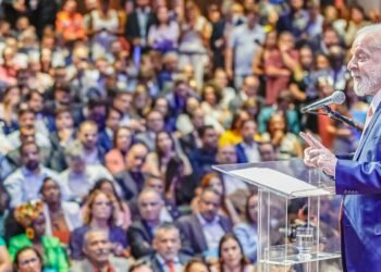 Lula anuncia R$ 121,4 bilhões em investimentos do PAC em Minas Gerais