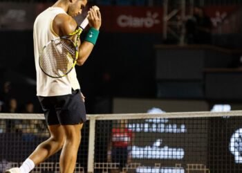Rio Open tem dia marcado por lesão do espanhol Carlos Alcaraz
