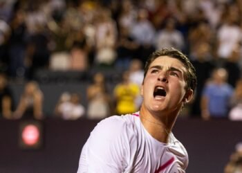 Quatro brasileiros seguem vivos em busca de títulos no Rio Open