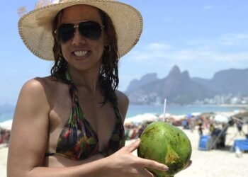 Médicos alertam sobre riscos para a saúde ocular durante o carnaval