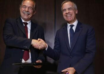 BNDES firma parceria para acelerar descarbonização da economia