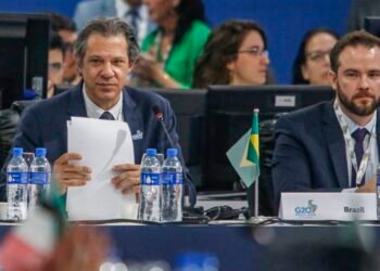 Haddad quer proposta “ambiciosa” para taxação de super-ricos