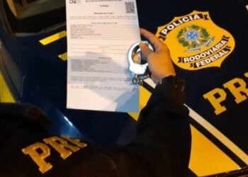 PRF prende foragido da Justiça por débito de pensão alimentação na Bahia