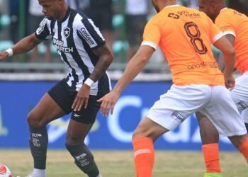 Botafogo abre 2 a 0, mas sofre empate do Nova Iguaçu pelo Carioca
