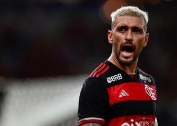 Flamengo goleia Boavista e se classifica para semifinais do Carioca