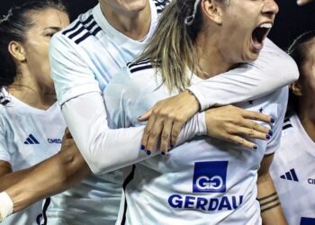 Cruzeiro se garante nas semifinais da Supercopa do Brasil feminina